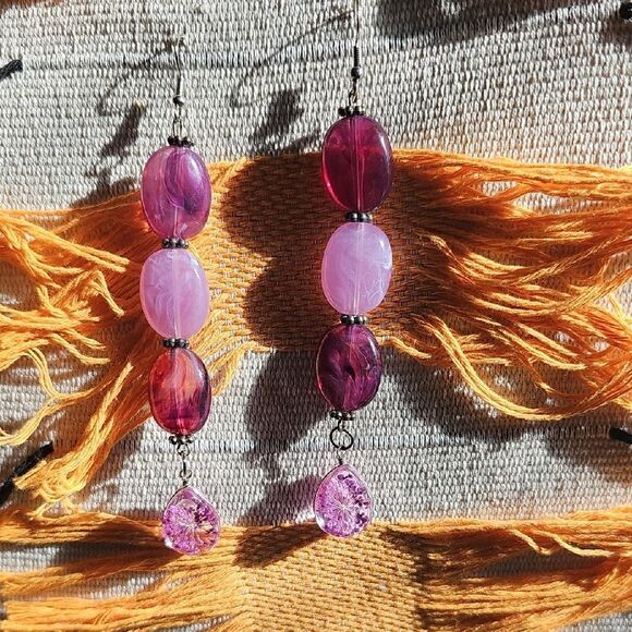 Elegant Pink and Purple Beaded Earrings - Picture 1 of 2